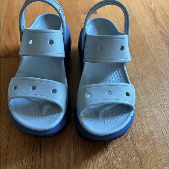 Crocs Mega Crush Sandal - Picture 2 of 7